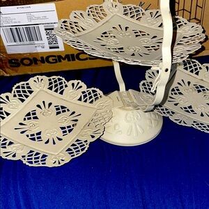 Cream Metal three tier cupcake stand